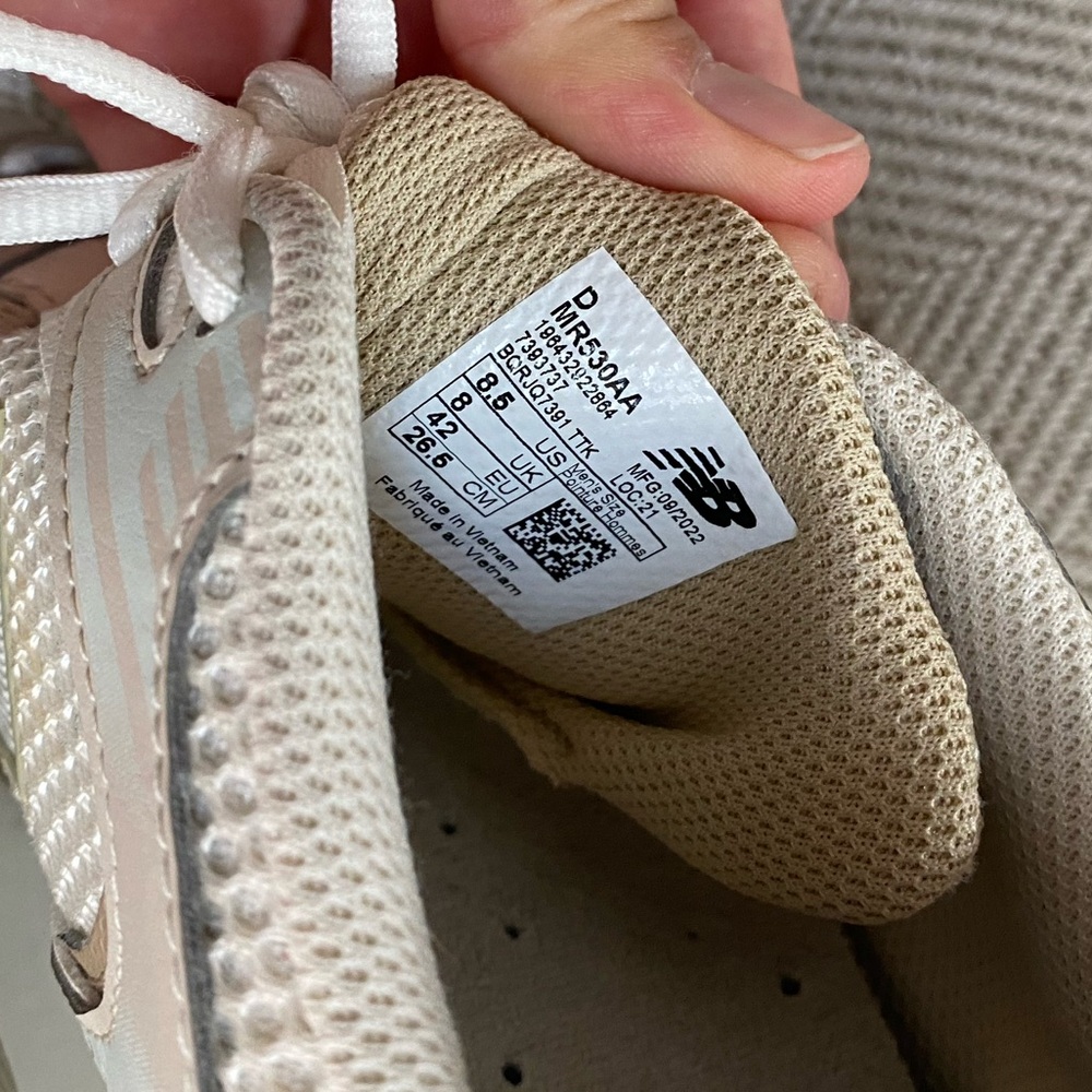 New Balance 530 Sneakers Beige - Picture 16 of 16